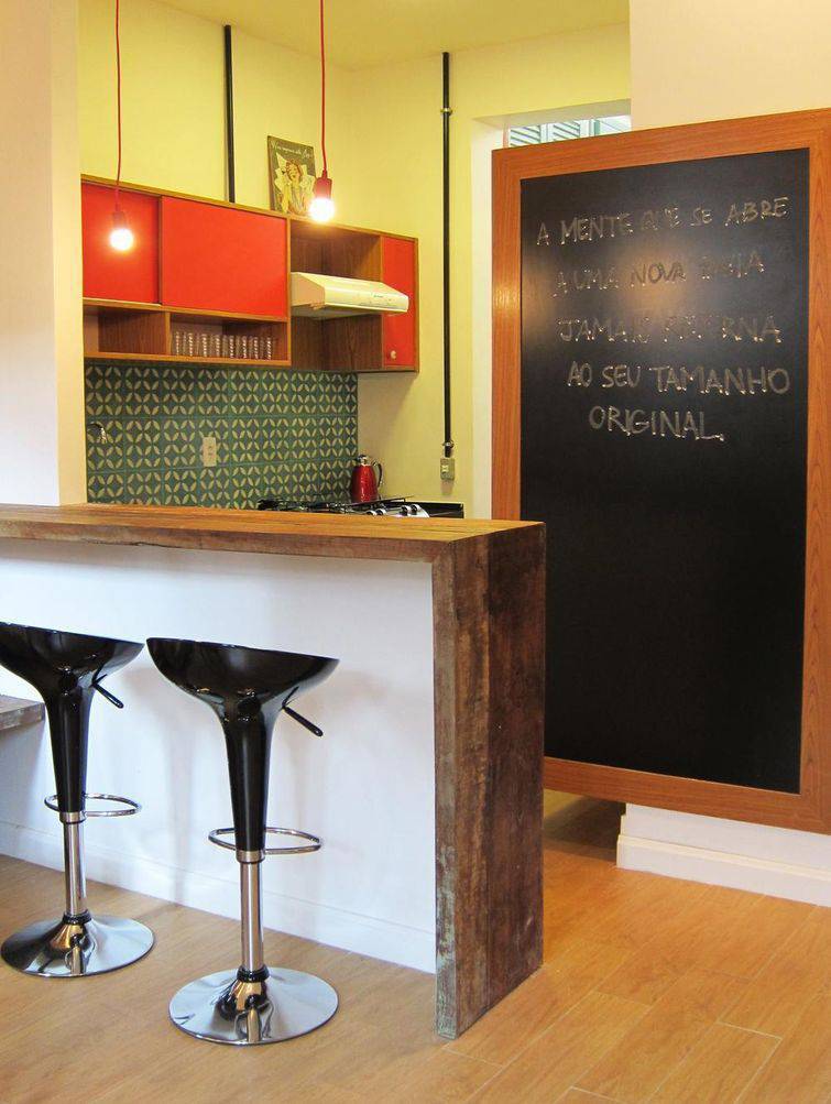 6306-cozinha americana com parede de tinta lousa -flavia-secioso-viva-decora