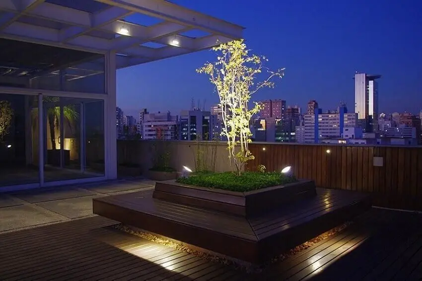 Decoração de varanda com estilo moderno de iluminação de jardim
