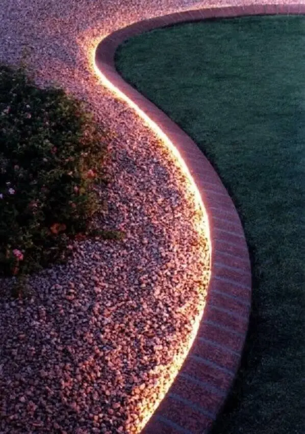 iluminação moderna para jardim