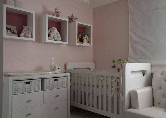 decoração de quarto de bebê feminino moveis brancos