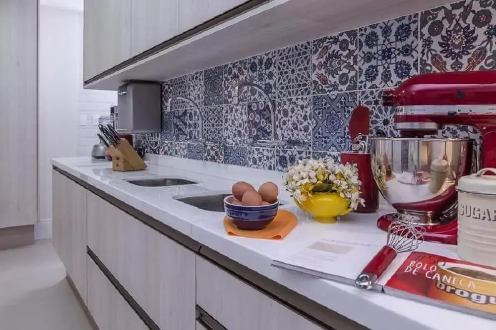decoração de cozinha com azulejo português