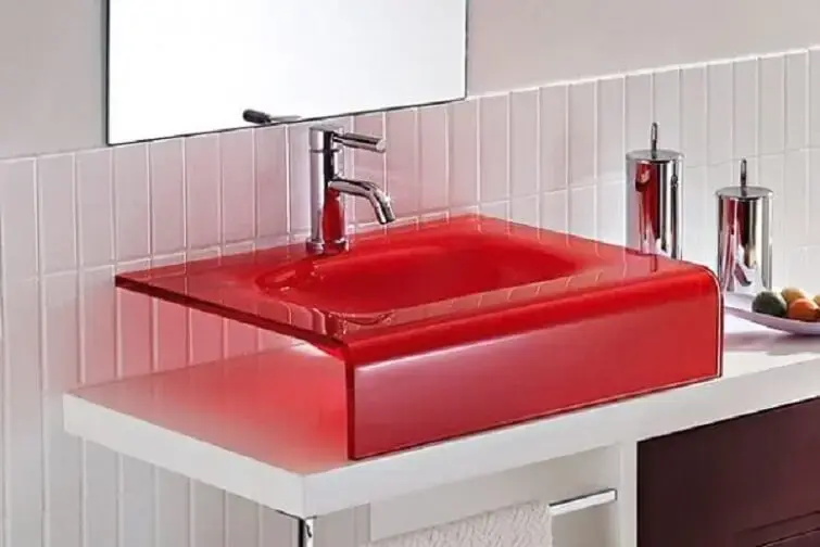 Cuba para banheiro de acrílico transparente na cor vermelha
