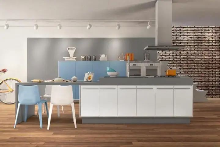 Cozinha colorida com armário azul Projeto de Rosangela Romão