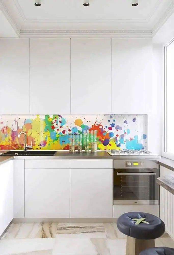 decoração com porcelanato líquido para cozinha colorida Foto Pinterest