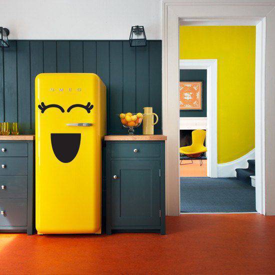 foto 1 Cozinha Colorida geladeira amarela feliz