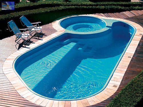 piscina de fibra com dois niveis