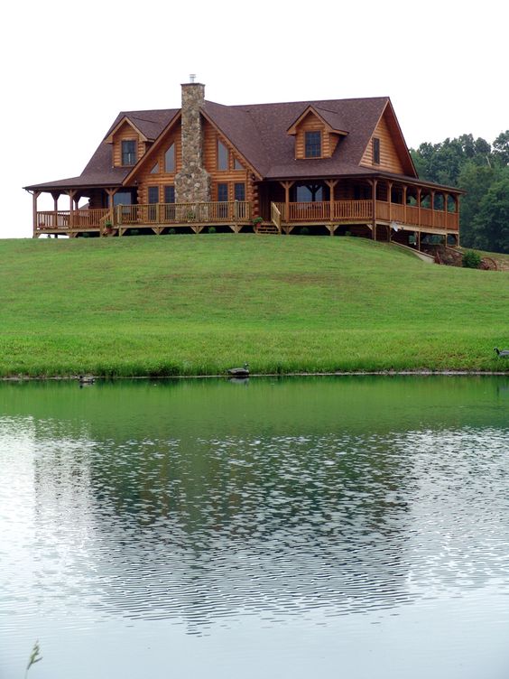 casas de madeira - casa de madeira com lago 