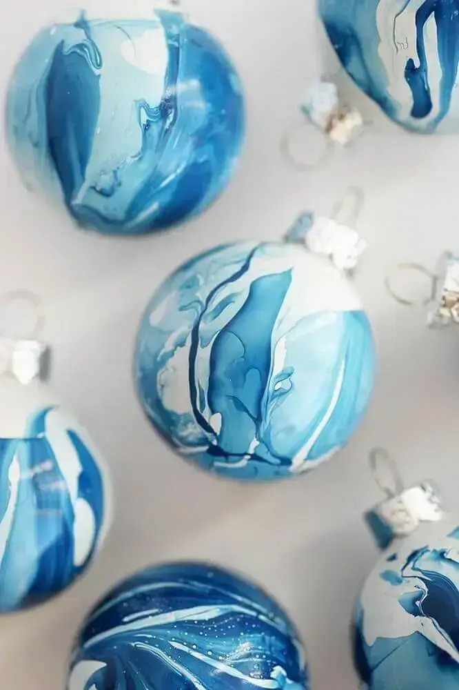 Bolas azuis para decoração de árvore de natal