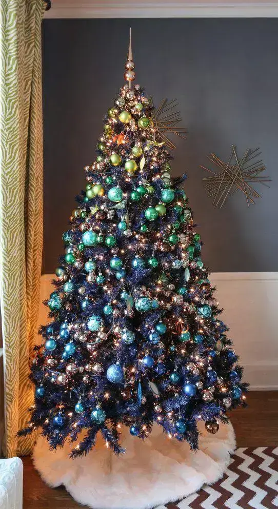 Árvore de Natal azul e dourado