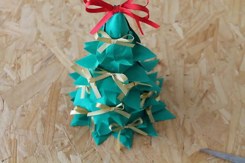 Árvore de Natal de Garrafa Pet passo 10