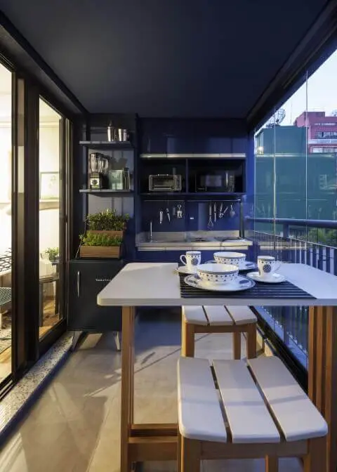 Horta vertical na varanda gourmet Projeto de Decoradoria Decoração Online