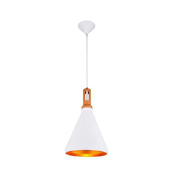 Lustre da Lojas Yamamura na cor Branco, perfeito tanto salas quanto para cozinhas, por exemplo. Por R$ 359, tem 40cm de altura e 25cm de diâmetro. Para adquiri-lo, o seu código é 8612932.