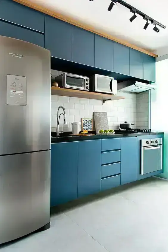 Cores de móveis planejados para cozinha azul