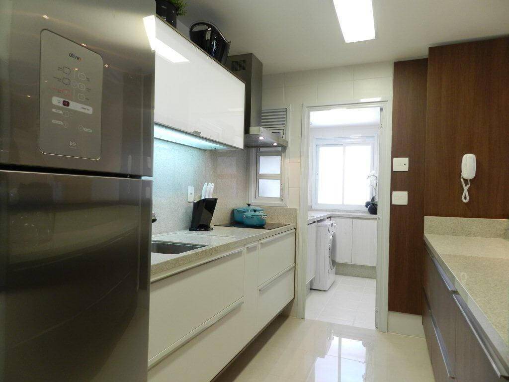 Cozinhas Planejadas para Apartamentos Pequenos marrom e branco archdesign studio 10411