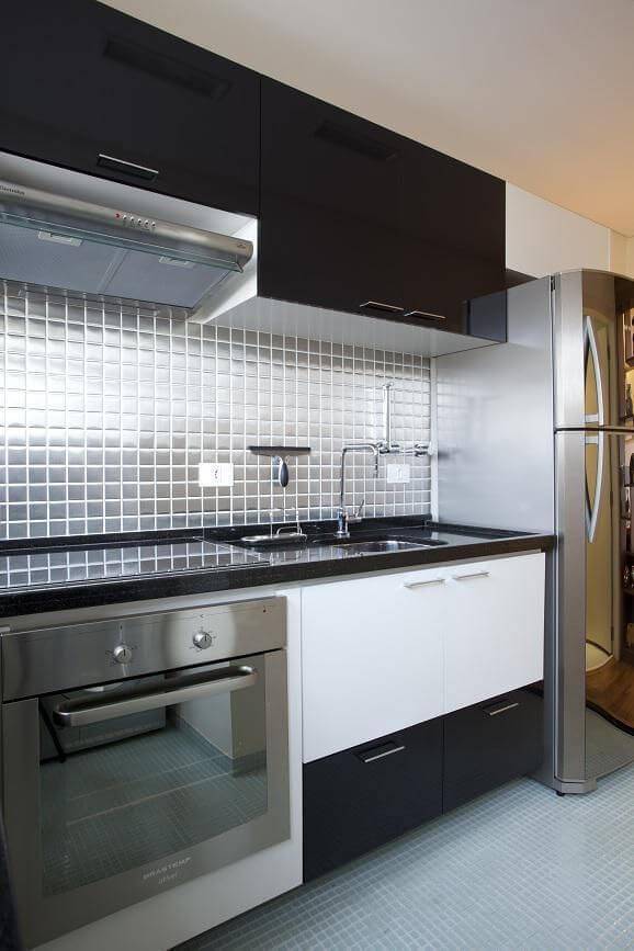 Cozinhas Planejadas para Apartamentos Pequenos preto e branco revistavd 13473