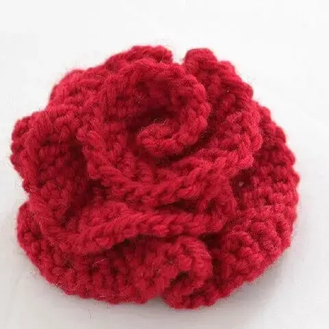 Flores de crochê vermelho