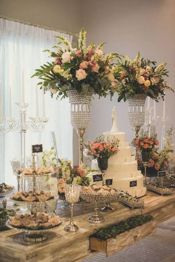 decoração de casamento mesa do bolo laranja