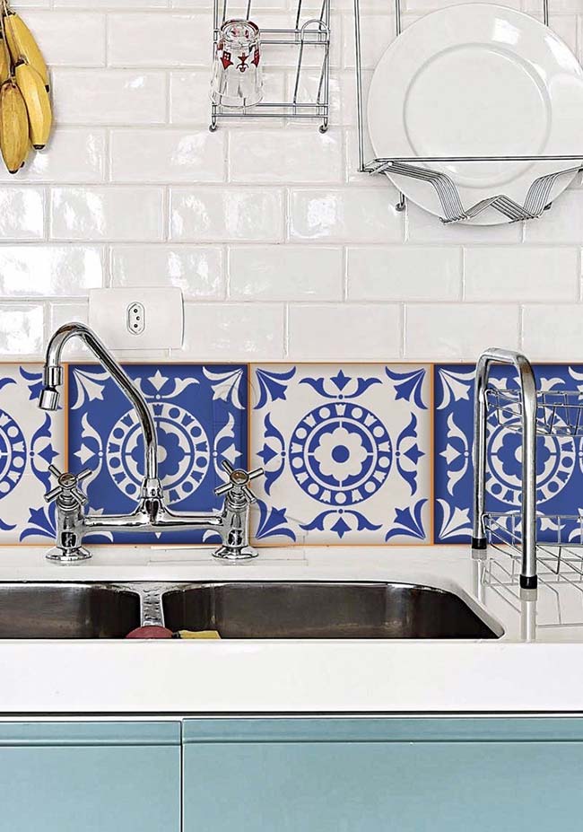 Cozinha com azulejo portugues de revestimento