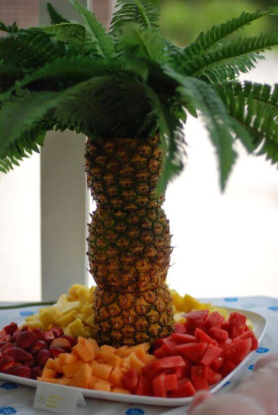 decoracao de festa mesa de frutas abacaxi