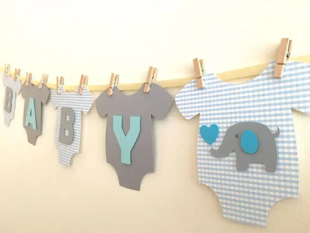 idea of decoration for diaper tea with clothesline Foto Smile Love