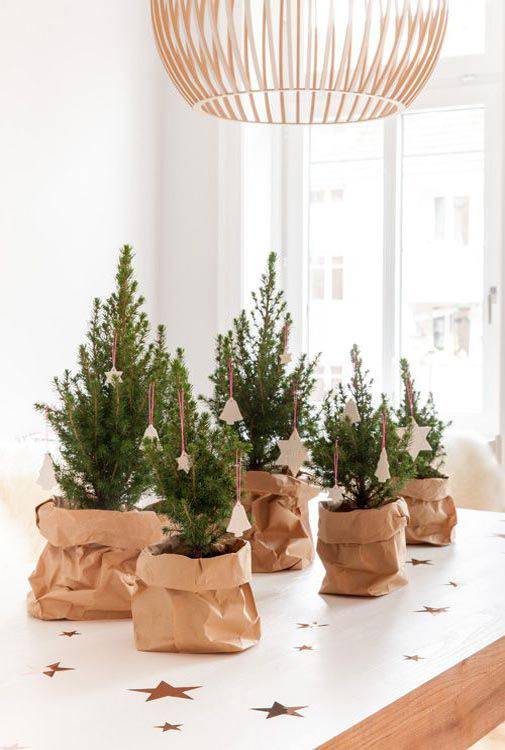 arranjos de natal para mesa mini pinheiros enfeitados