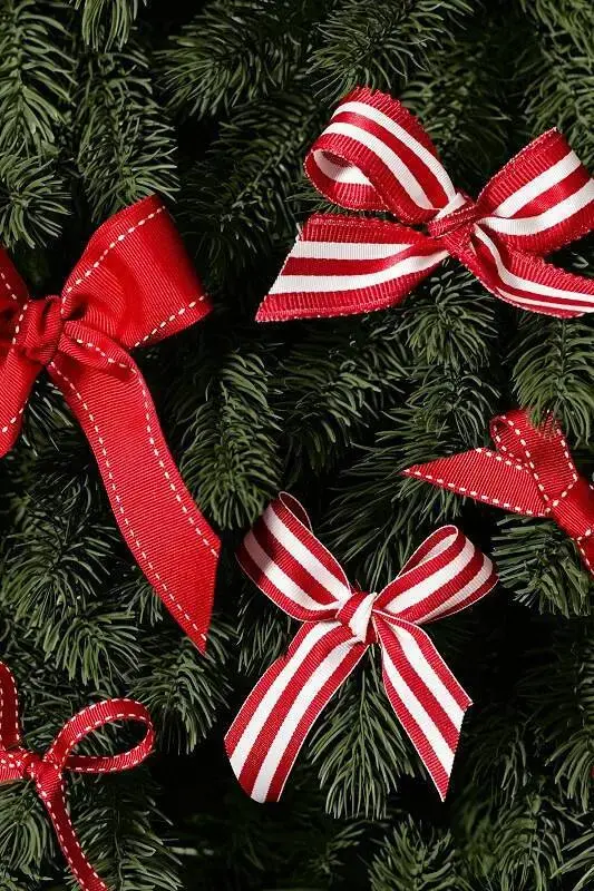 Como Fazer Laço de Natal vermelho christmas-ornaments-diy-tree