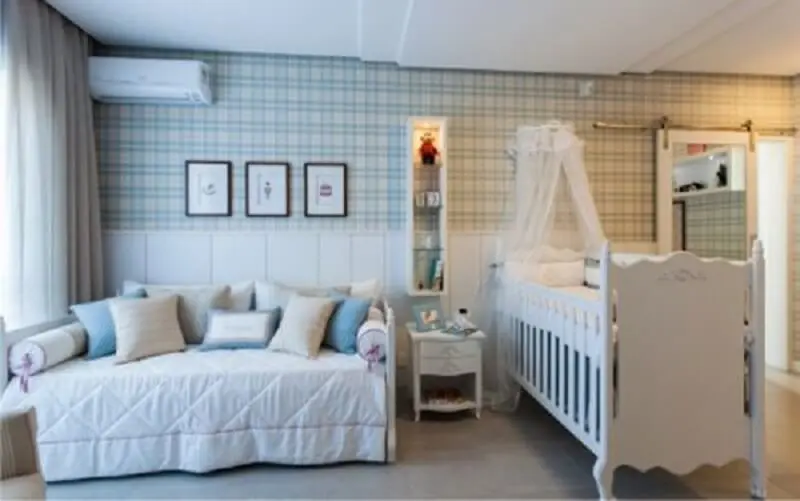 Decoração de quarto de bebê em estilo provençal
