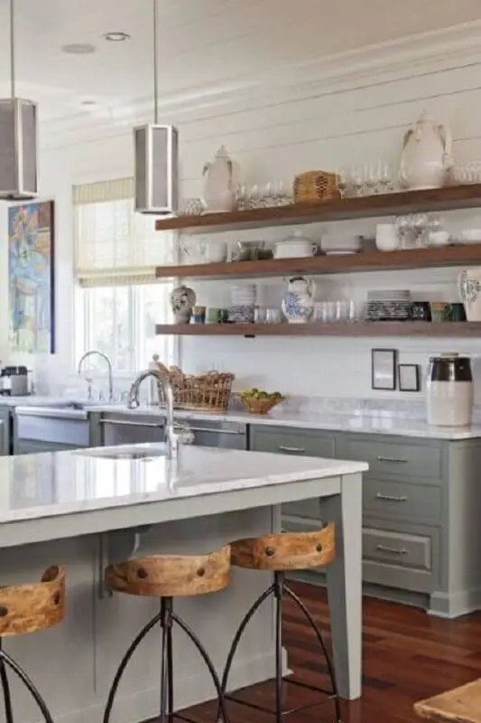prateleira para cozinha cinza decorada com móveis planejados Foto Archidea