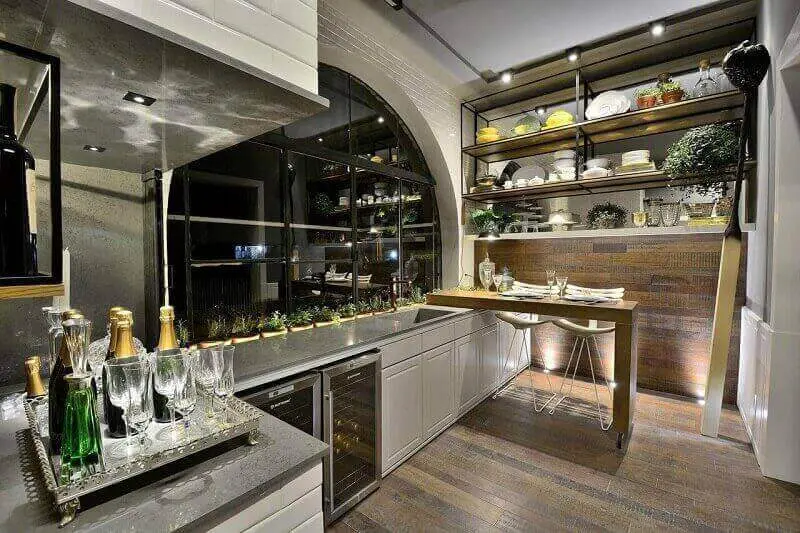 prateleira para cozinha com decoração moderna Foto Vertice Iluminação