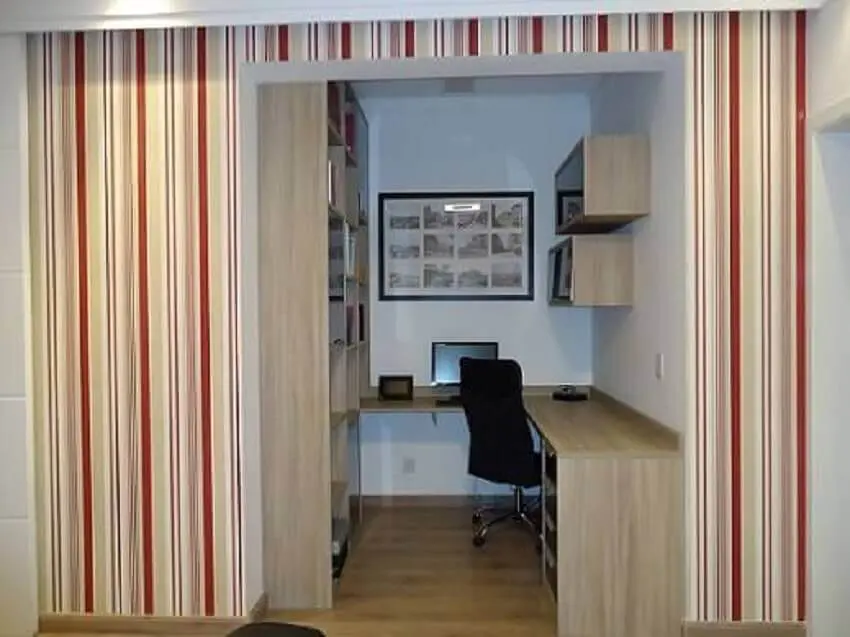 Decoração de apartamento pequeno com home office planejado
