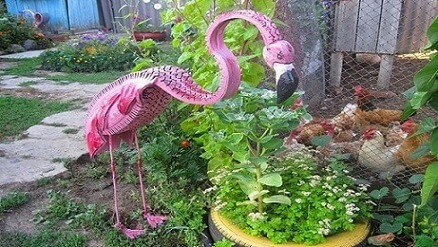 Flamingo de artesanato com pneus