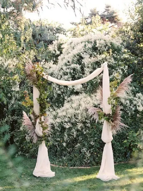 decoração de casamento ao ar livre rústica