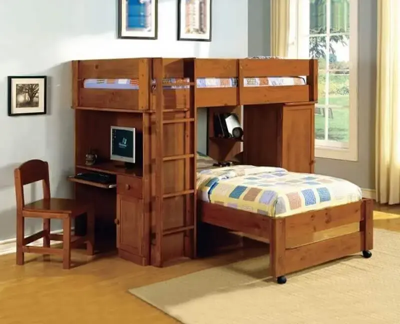 modelo de beliche com escrivaninha de madeira maciça e cama extra