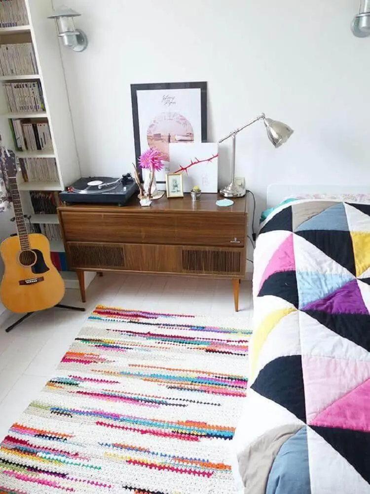 tapete quadrado de crochê colorido