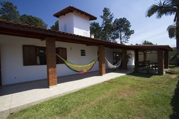 Casa com varanda com redes Projeto de Gilson de Carvalho