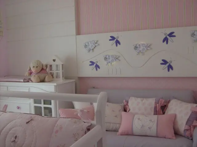 Cores para quarto de bebê rosa e roxo Projeto de Nuovo Design de Interiores
