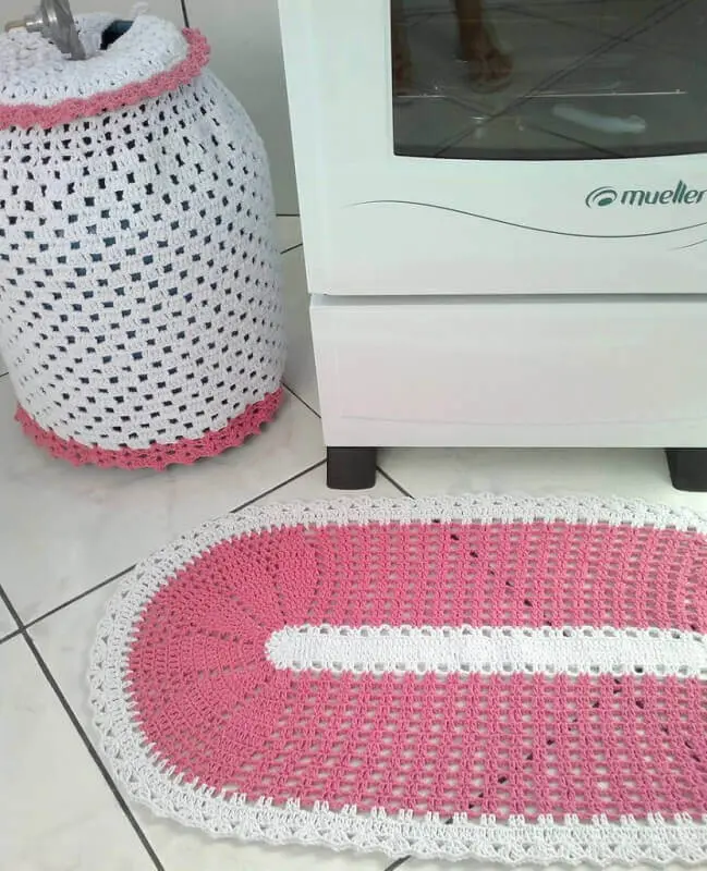 Jogo de crochê para cozinha com tapete rosa