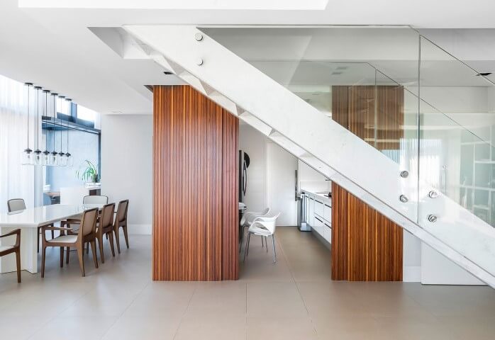 Modelos de escadas brancas Projeto de Leonardo Muller
