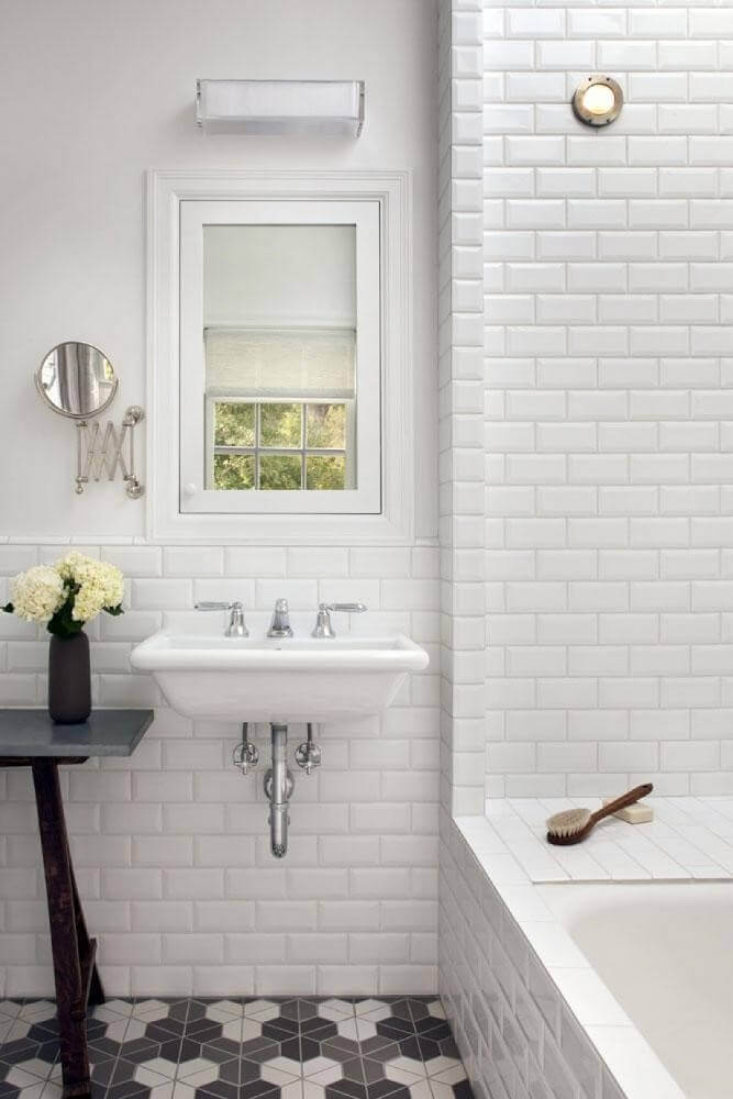 banheiro branco simples