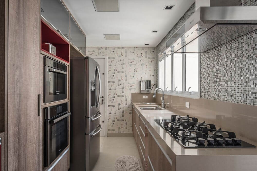 cozinhas modernas com papel de parede de talheres 