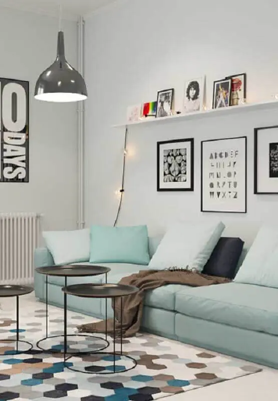 decoração minimalista com almofadas para sofá azul claro Foto Otimizi