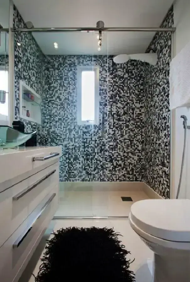 pastilhas para decoração de banheiro preto e branco pequeno Foto Revista Artesanato