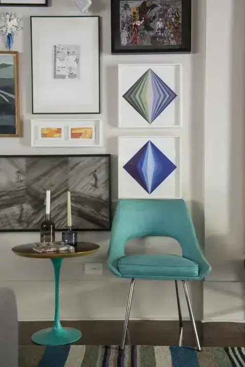 Pé da mesa e cadeira azul Tiffany Projeto de AMC Arquitetura
