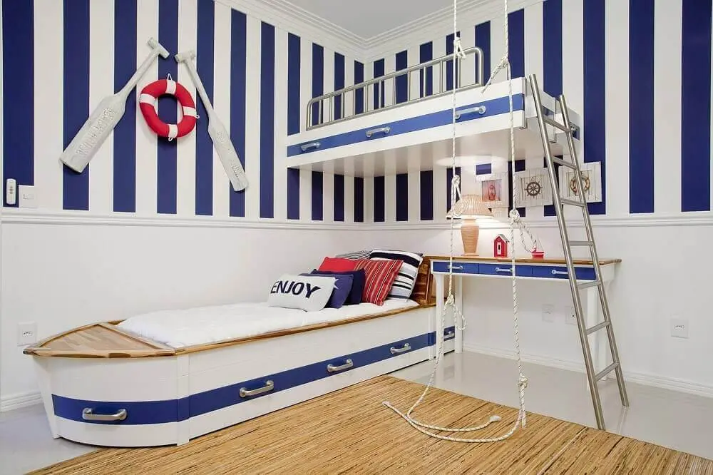 decoração marinheiro com papel de parede para quarto infantil