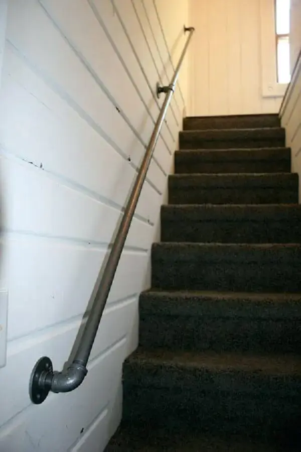modelo simples de corrimão para escada