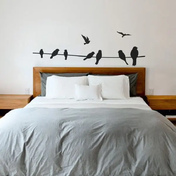 Adesivos para parede de quarto com design de pássaros. Fonte: Pinterest