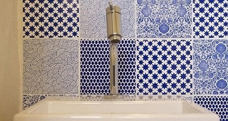 Azulejo para banheiro em ladrilho Projeto de Adriana Fontana