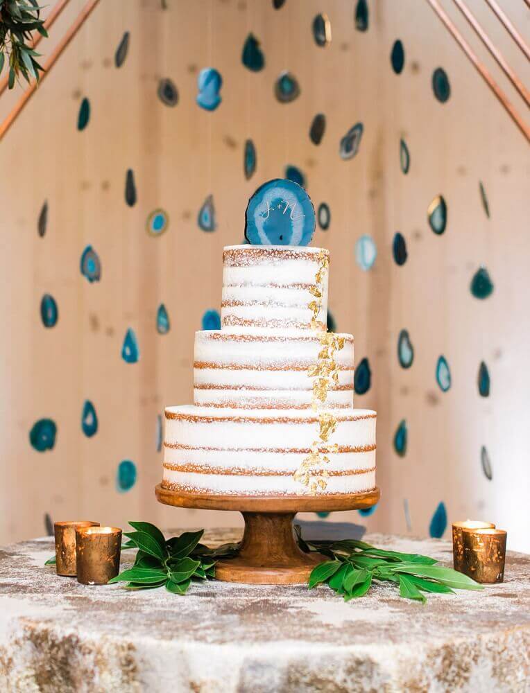 bolo de casamento simples 3 andares