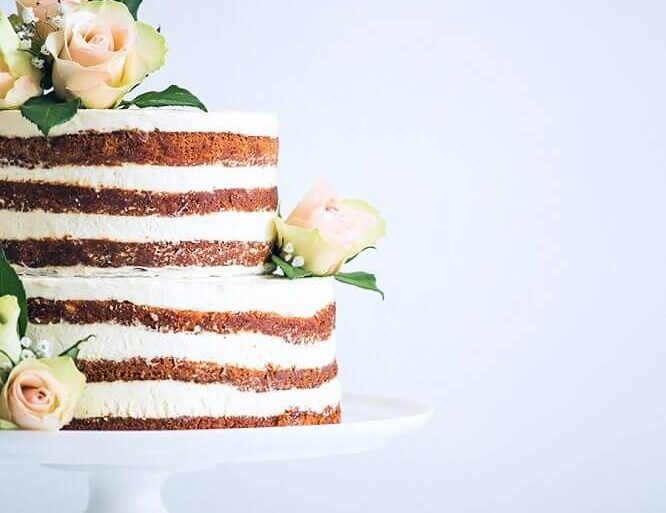 bolo de casamento simples naked cake