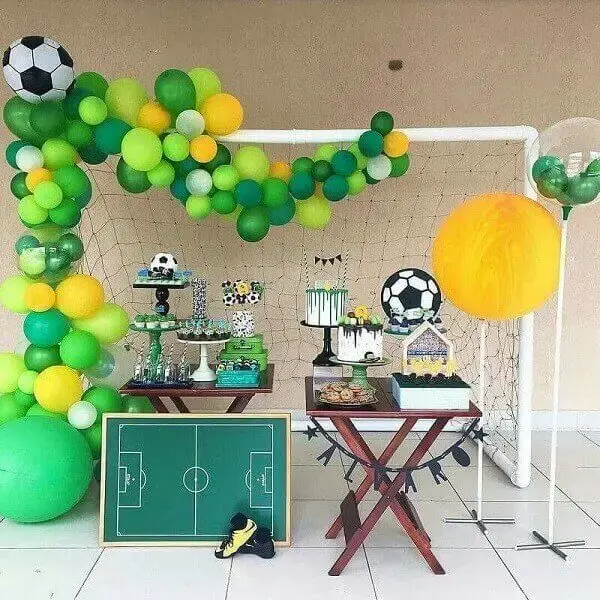 decoração de copa do mundo - mesa de futebol